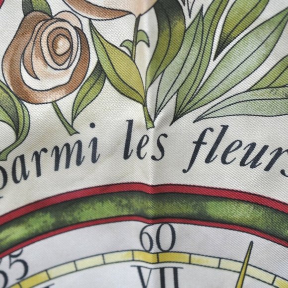 HERMES Carre 90 Scarf "parmi les fleurs je compte les heures" Silk Navy - Picture 7 of 13